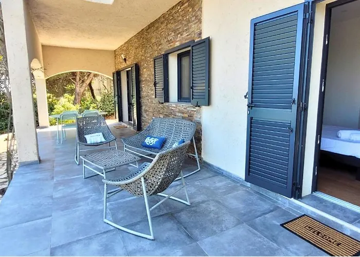 Paradiso T3 Vue Piscine Partagee アパート ポルトヴェッキオ